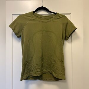 Swiftly Tech short sleeve Race Length size 8